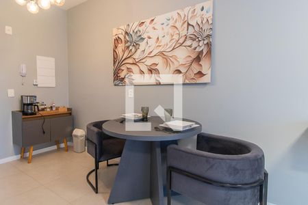 Cozinha de apartamento à venda com 1 quarto, 35m² em Teresópolis, Porto Alegre