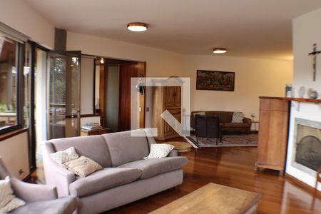 Sala de TV de apartamento à venda com 3 quartos, 206m² em Alphaville Industrial, Barueri