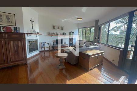 Sala de TV de apartamento à venda com 3 quartos, 206m² em Alphaville Industrial, Barueri