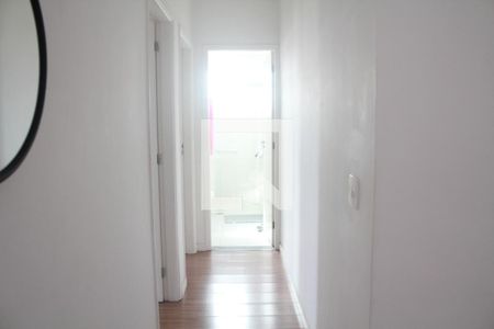 Corredor de apartamento à venda com 2 quartos, 65m² em Vila Galvão, Guarulhos