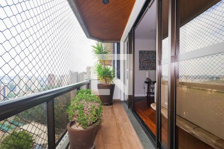 Varanda da Sala de apartamento à venda com 3 quartos, 177m² em Vila Suzana, São Paulo