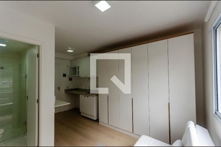 Sala/Quarto de kitnet/studio para alugar com 1 quarto, 17m² em Vila Mangalot, São Paulo