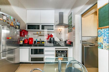 Cozinha de casa de condomínio à venda com 3 quartos, 143m² em Cabral, Contagem