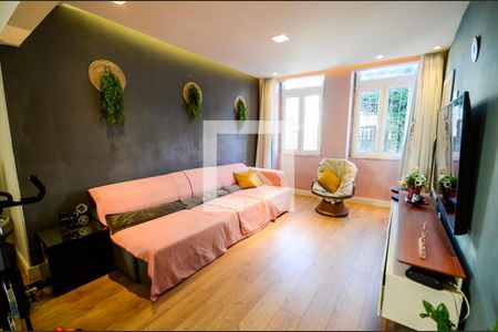 Sala de casa à venda com 3 quartos, 250m² em Tijuca, Rio de Janeiro