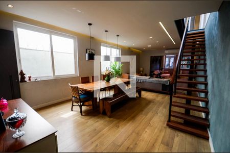 Sala de casa à venda com 3 quartos, 250m² em Tijuca, Rio de Janeiro