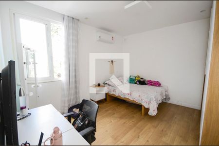 Quarto 1 de casa à venda com 3 quartos, 250m² em Tijuca, Rio de Janeiro