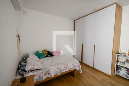 Quarto 1 de casa à venda com 3 quartos, 250m² em Tijuca, Rio de Janeiro