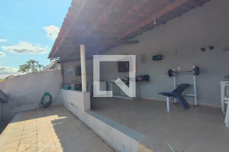 Quintal de casa à venda com 3 quartos, 110m² em Vila Aurocan, Campinas