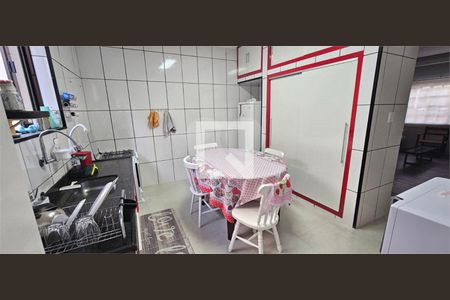 Casa de Condomínio à venda com 3 quartos, 150m² em Cidade Mãe do Céu, São Paulo