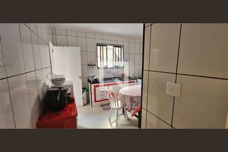 Casa de Condomínio à venda com 3 quartos, 150m² em Cidade Mãe do Céu, São Paulo