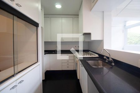 Cozinha de apartamento à venda com 2 quartos, 144m² em Cerqueira César, São Paulo