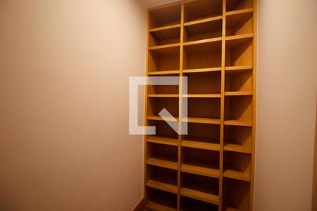 Quarto de apartamento à venda com 2 quartos, 144m² em Cerqueira César, São Paulo