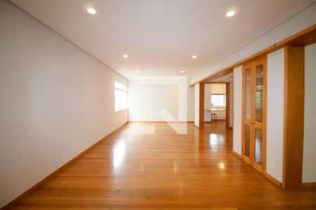 Sala de apartamento à venda com 2 quartos, 144m² em Cerqueira César, São Paulo