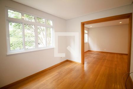 Sala de apartamento à venda com 2 quartos, 144m² em Cerqueira César, São Paulo