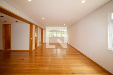 Sala de apartamento à venda com 2 quartos, 144m² em Cerqueira César, São Paulo