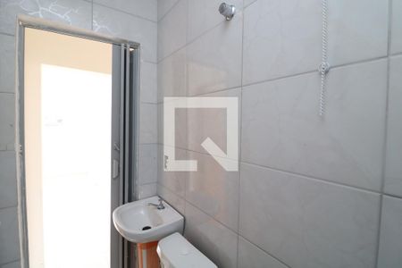 Banheiro de apartamento para alugar com 1 quarto, 32m² em Jardim Vera Cruz(zona Leste), São Paulo
