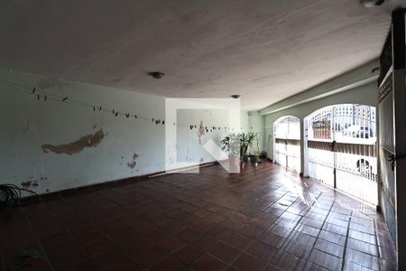 Garagem de casa à venda com 3 quartos, 176m² em Santa Maria, Santo André