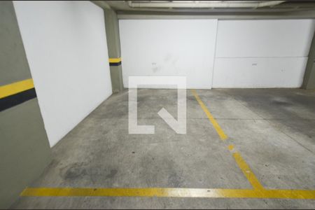 Garagem de apartamento à venda com 3 quartos, 130m² em Santo Antônio, Belo Horizonte