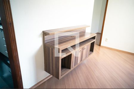 Sala de apartamento para alugar com 2 quartos, 48m² em Jardim Torino, Cotia