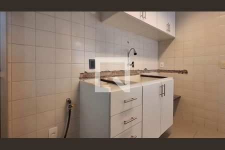 Cozinha de apartamento à venda com 2 quartos, 66m² em Vila Olímpia, São Paulo