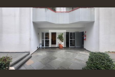 Fachada do bloco de apartamento à venda com 2 quartos, 66m² em Vila Olímpia, São Paulo