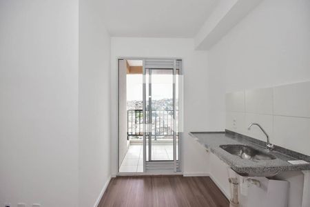 Cozinha de apartamento à venda com 2 quartos, 34m² em Campo Limpo, São Paulo