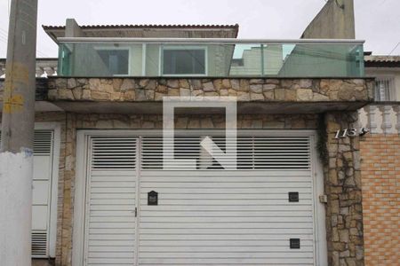 Fachada de casa à venda com 3 quartos, 138m² em Vila Industrial, São Paulo