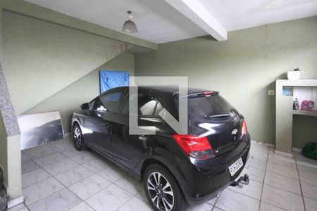 Garagem de casa à venda com 3 quartos, 138m² em Vila Industrial, São Paulo