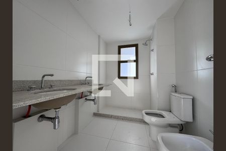 Suíte 2 - Banheiro de apartamento à venda com 4 quartos, 188m² em Barra da Tijuca, Rio de Janeiro