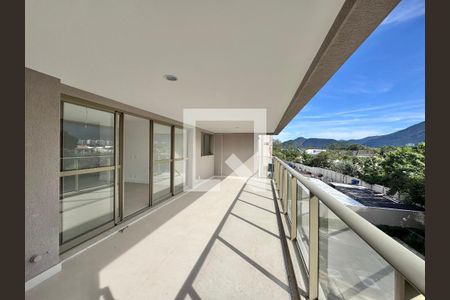 Varanda de apartamento à venda com 4 quartos, 188m² em Barra da Tijuca, Rio de Janeiro