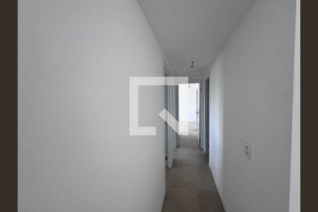 Corredor de apartamento à venda com 3 quartos, 125m² em Barra da Tijuca, Rio de Janeiro