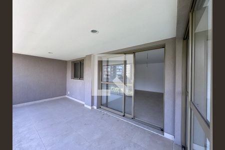 Varanda de apartamento à venda com 3 quartos, 125m² em Barra da Tijuca, Rio de Janeiro