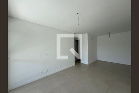 Sala de apartamento à venda com 3 quartos, 121m² em Barra da Tijuca, Rio de Janeiro