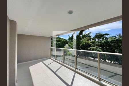 Varanda de apartamento à venda com 3 quartos, 124m² em Barra da Tijuca, Rio de Janeiro