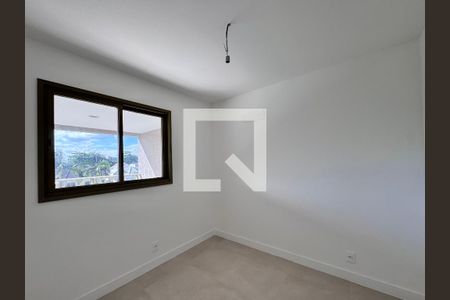 Quarto 1 de apartamento à venda com 3 quartos, 121m² em Barra da Tijuca, Rio de Janeiro