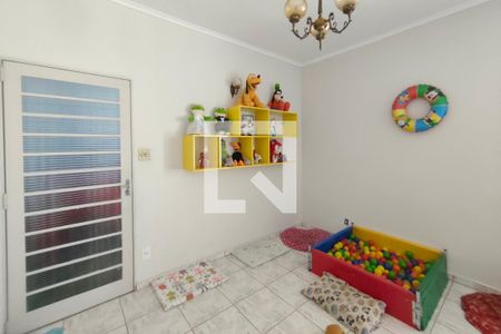 Sala de Estar de casa à venda com 3 quartos, 300m² em São Bernardo, Campinas