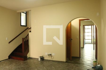 Sala de casa à venda com 3 quartos, 280m² em Perdizes, São Paulo