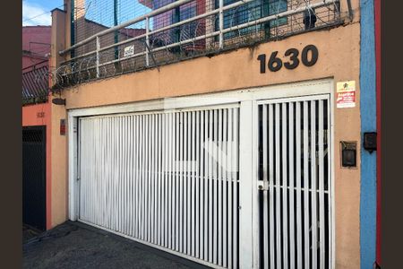 Fachada de casa à venda com 3 quartos, 280m² em Perdizes, São Paulo