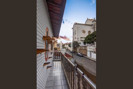 Varanda de casa à venda com 6 quartos, 520m² em Santa Tereza, Belo Horizonte
