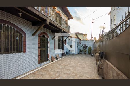 Garagem de casa à venda com 6 quartos, 520m² em Santa Tereza, Belo Horizonte