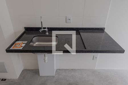 Cozinha de kitnet/studio à venda com 1 quarto, 24m² em Pinheiros, São Paulo