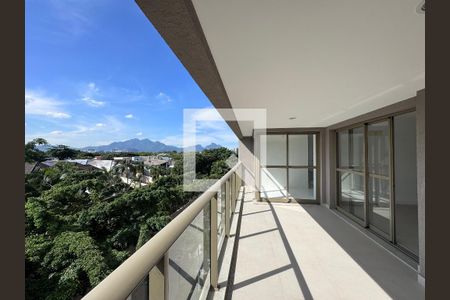 Varanda de apartamento à venda com 3 quartos, 121m² em Barra da Tijuca, Rio de Janeiro