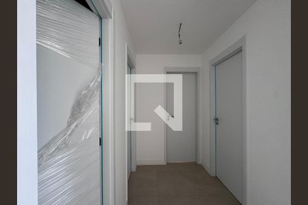 Corredor de apartamento à venda com 3 quartos, 121m² em Barra da Tijuca, Rio de Janeiro