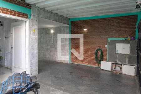 Garagem de casa à venda com 3 quartos, 220m² em Vila Zamataro, Guarulhos