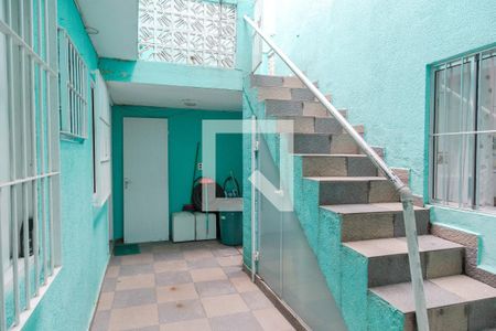 Quintal de casa à venda com 3 quartos, 220m² em Vila Zamataro, Guarulhos
