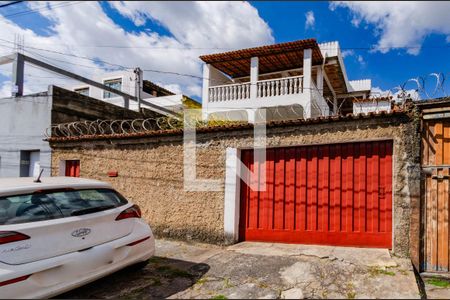 Fachada de casa à venda com 3 quartos, 188m² em Cinquentenario, Belo Horizonte
