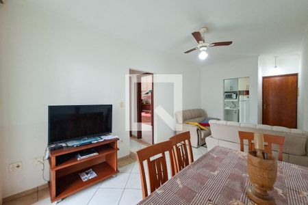 Sala de apartamento para alugar com 2 quartos, 70m² em Guilhermina, Praia Grande