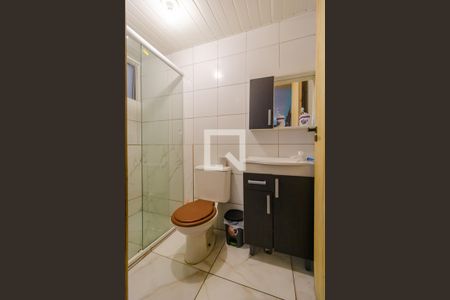 Banheiro Social de apartamento à venda com 2 quartos, 47m² em São José, Porto Alegre