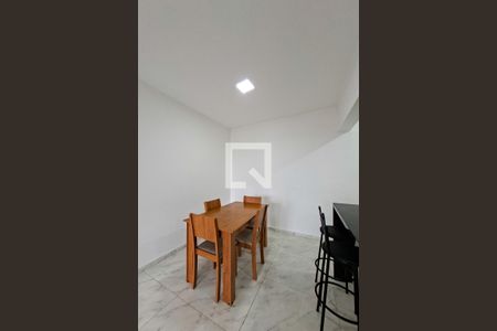 sala de apartamento para alugar com 2 quartos, 79m² em Guilhermina, Praia Grande