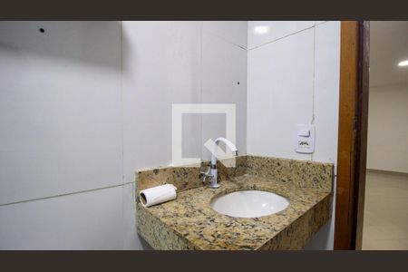 Banheiro de apartamento para alugar com 2 quartos, 70m² em Recreio dos Bandeirantes, Rio de Janeiro